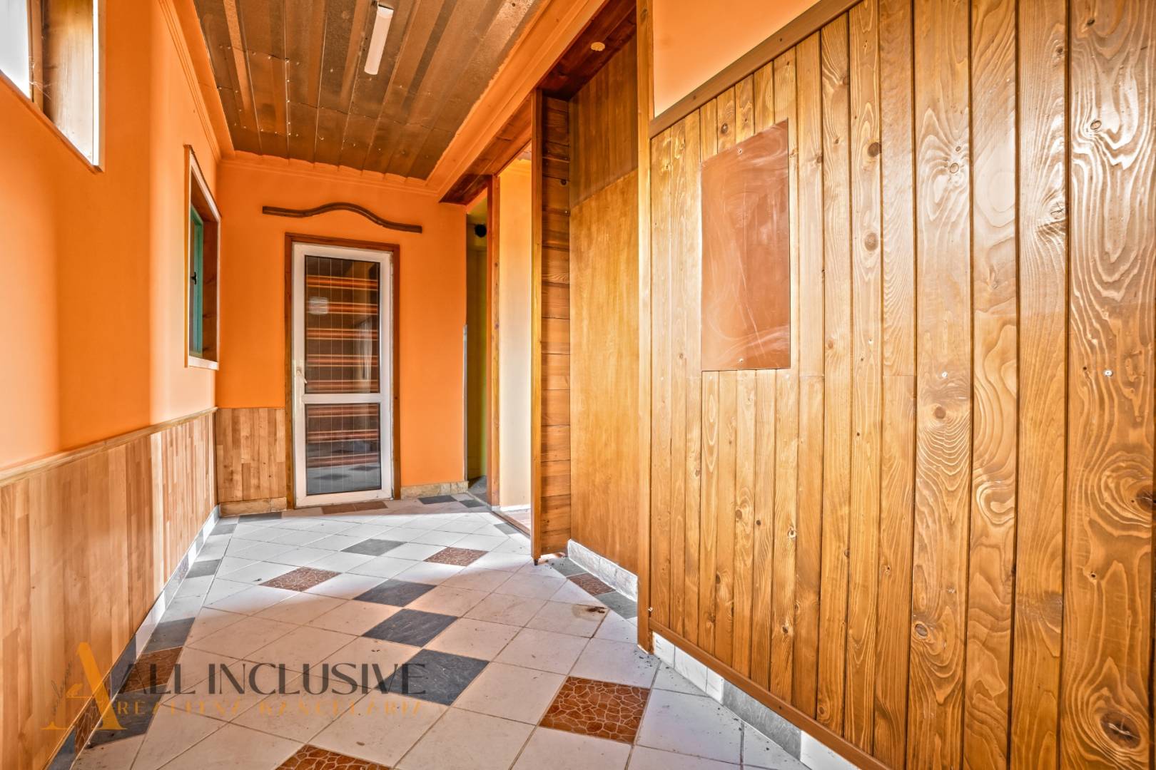 External property image