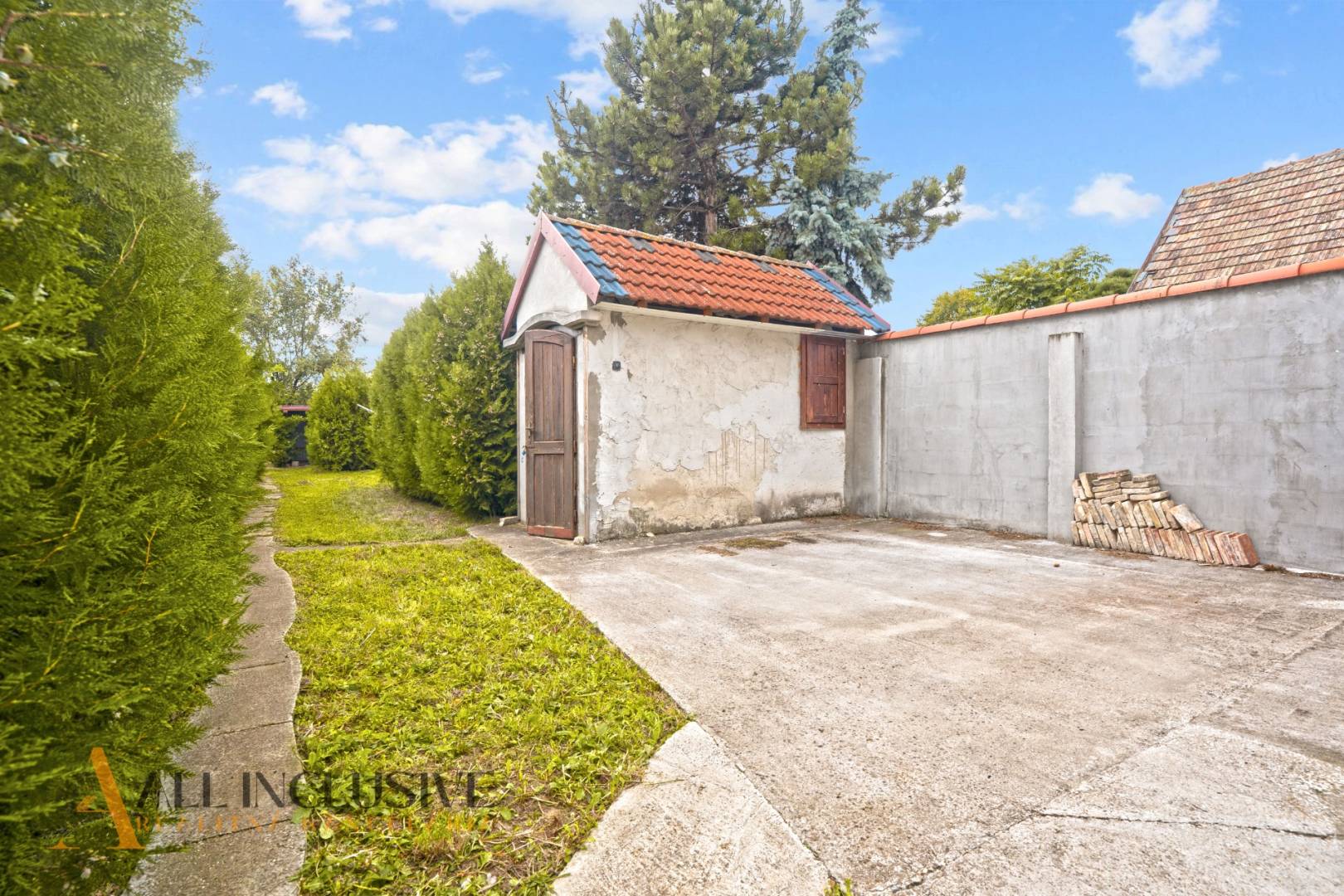 External property image