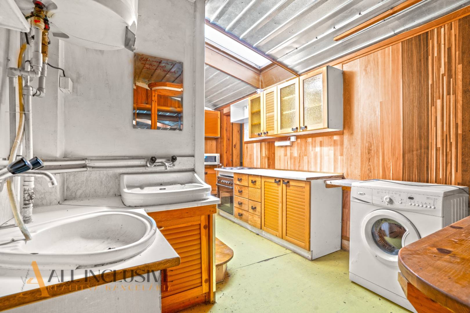 External property image