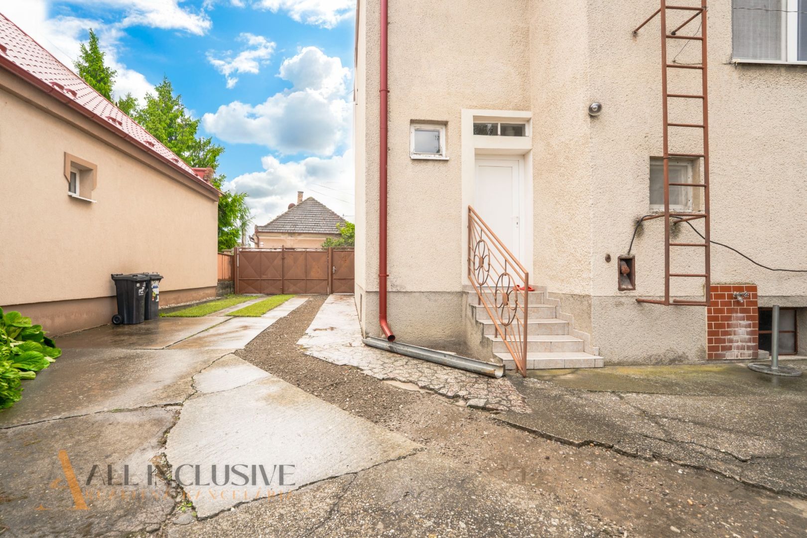 External property image