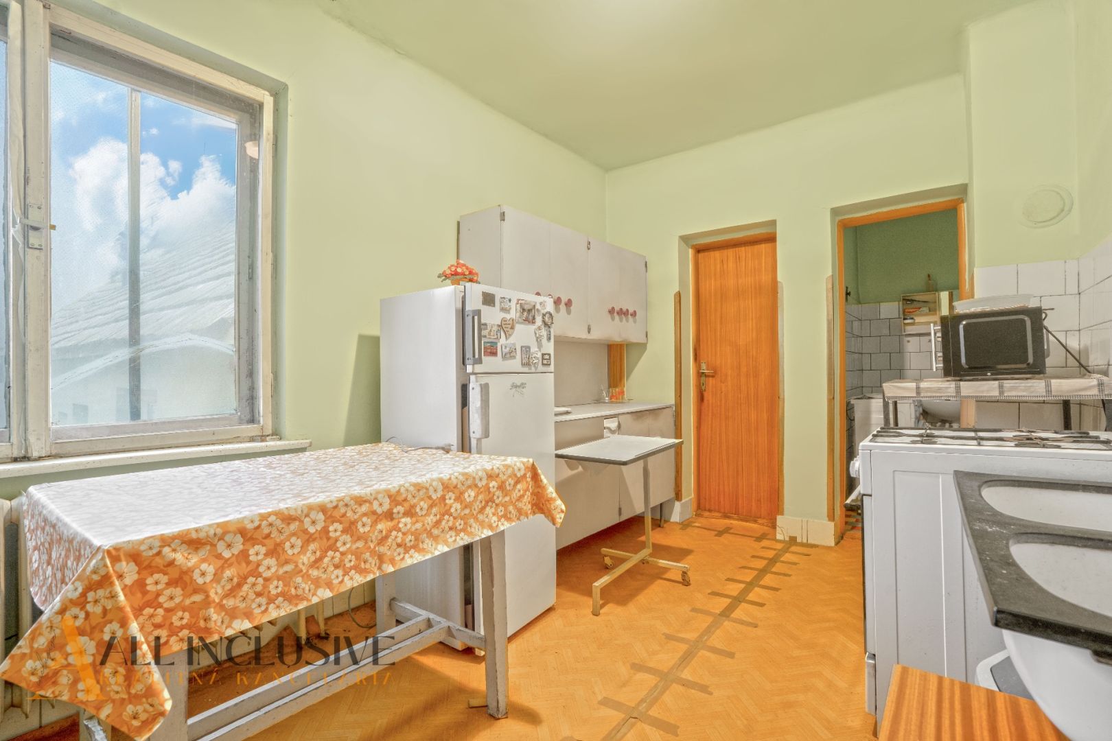 External property image