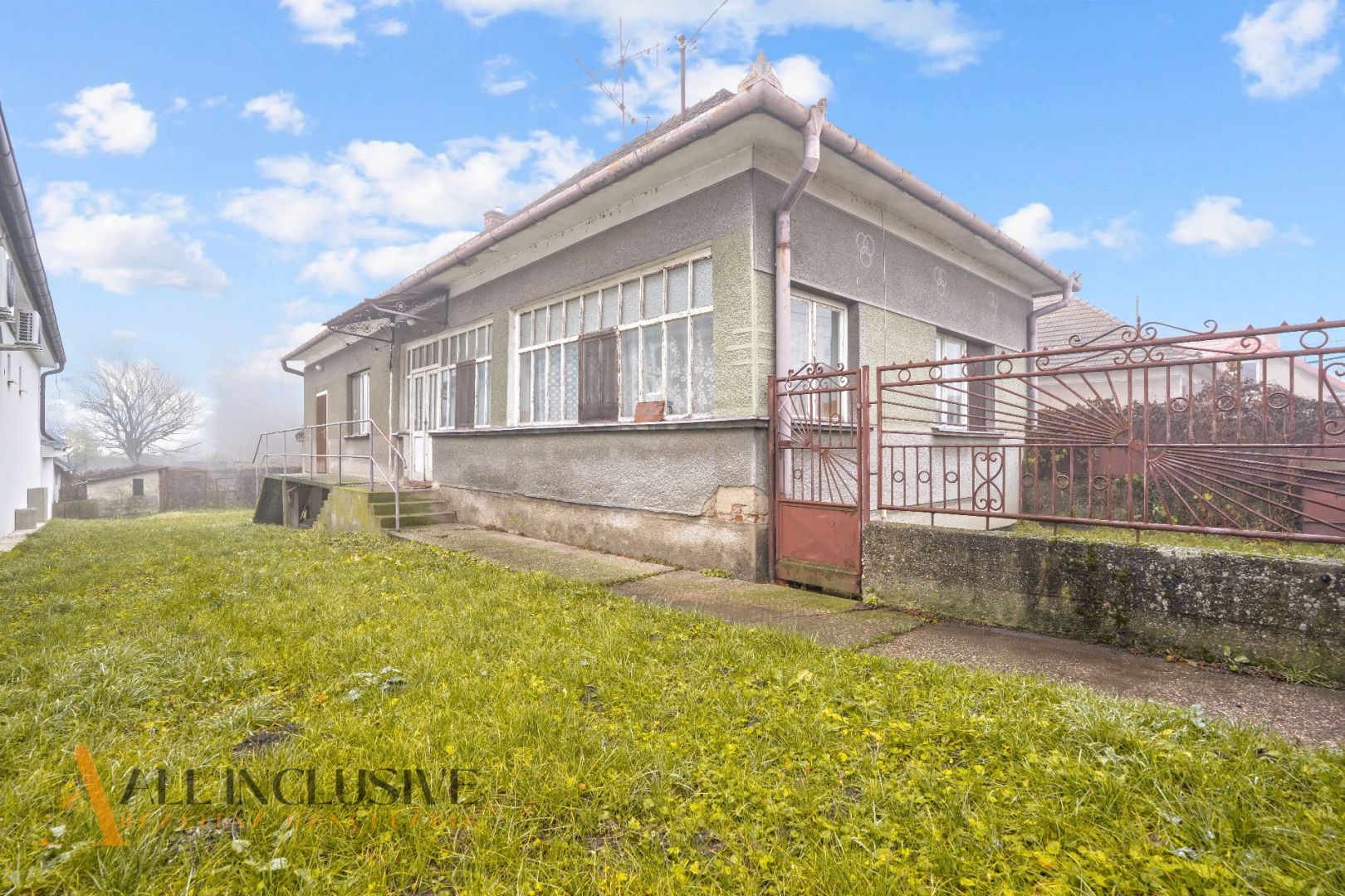 External property image