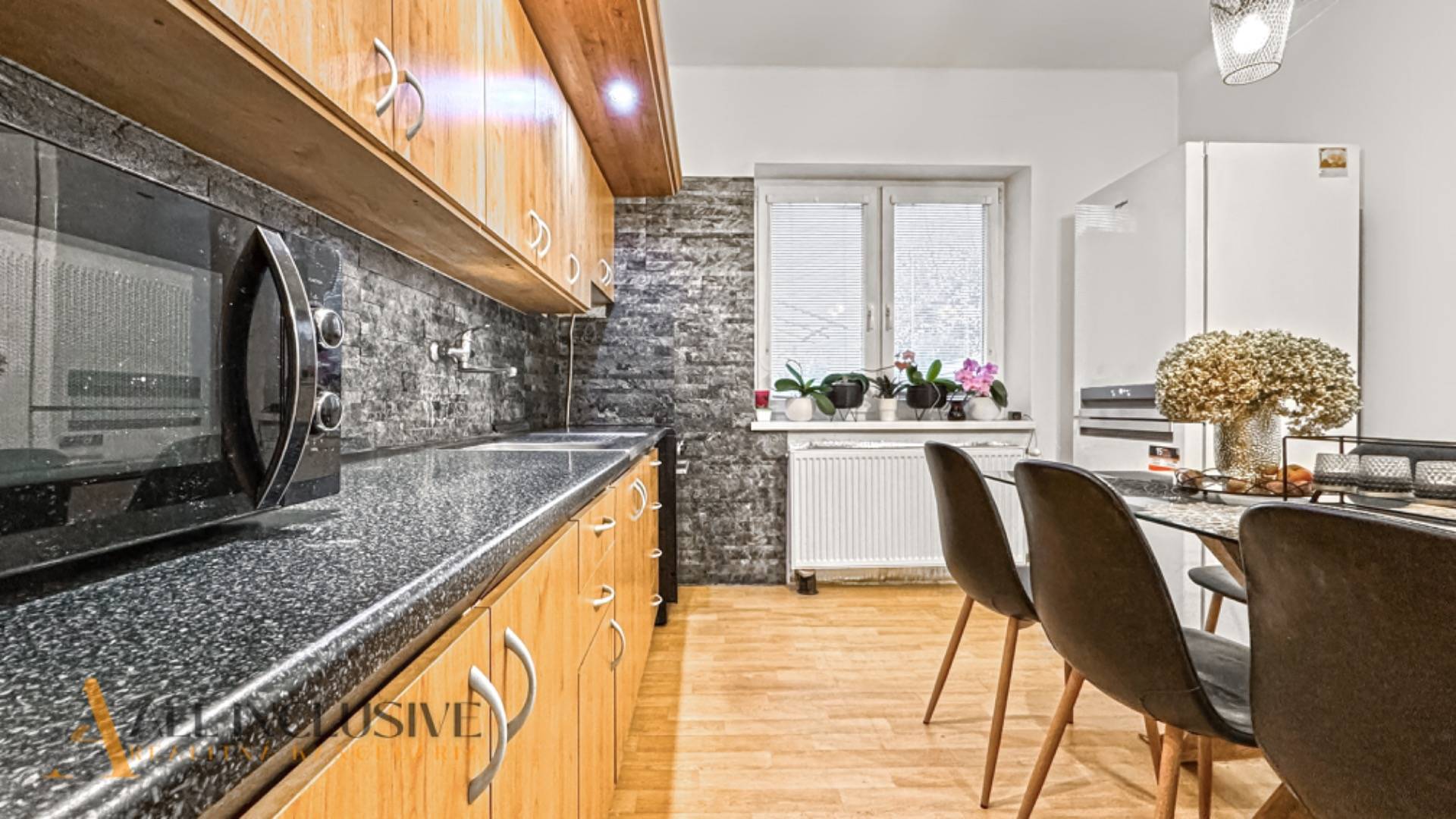 External property image