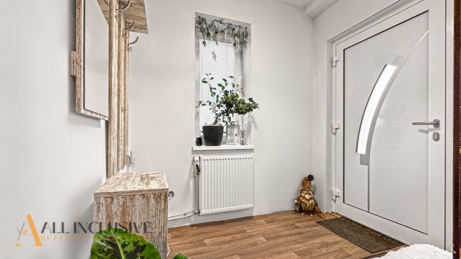 External property image