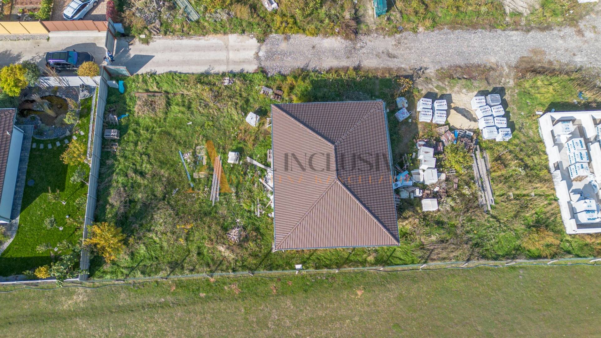External property image
