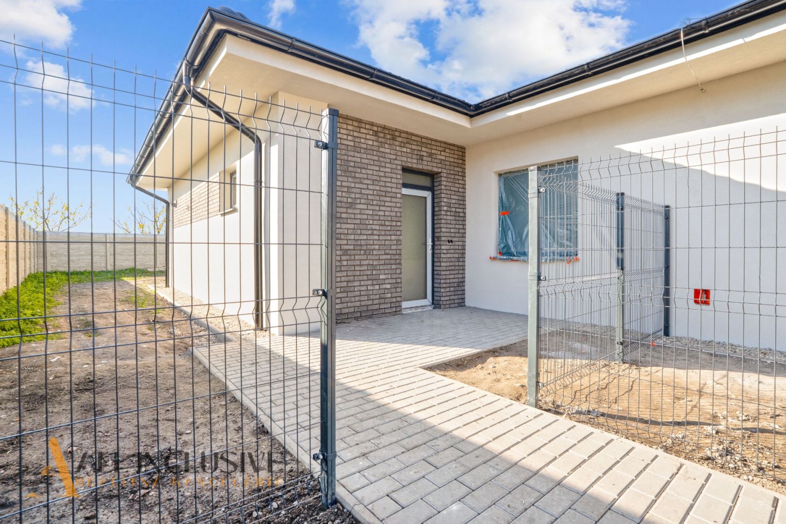 External property image