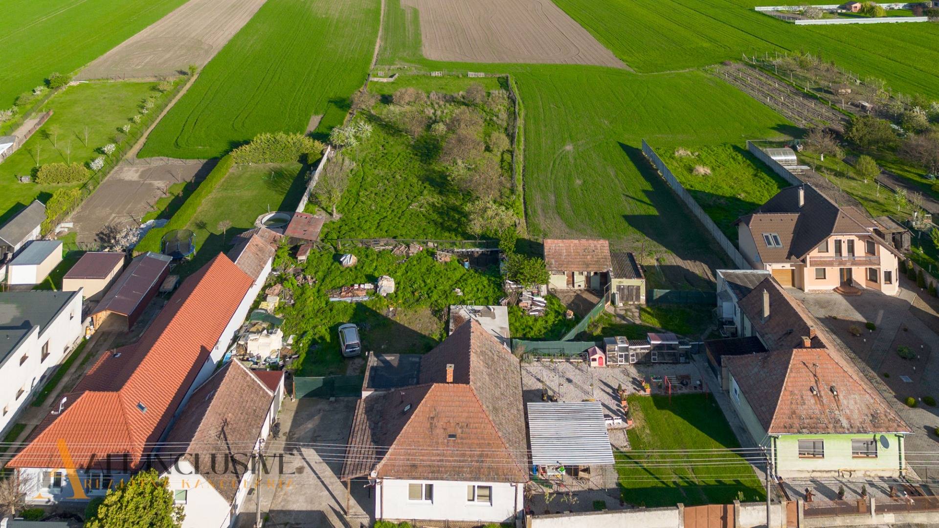 External property image