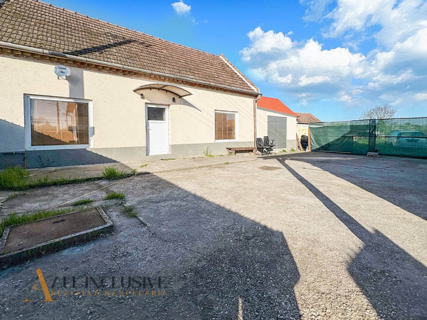 External property image