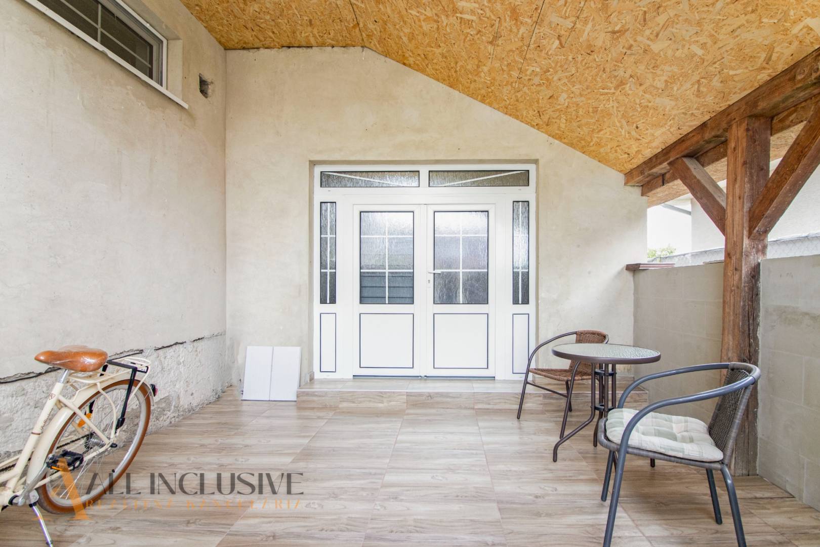 External property image