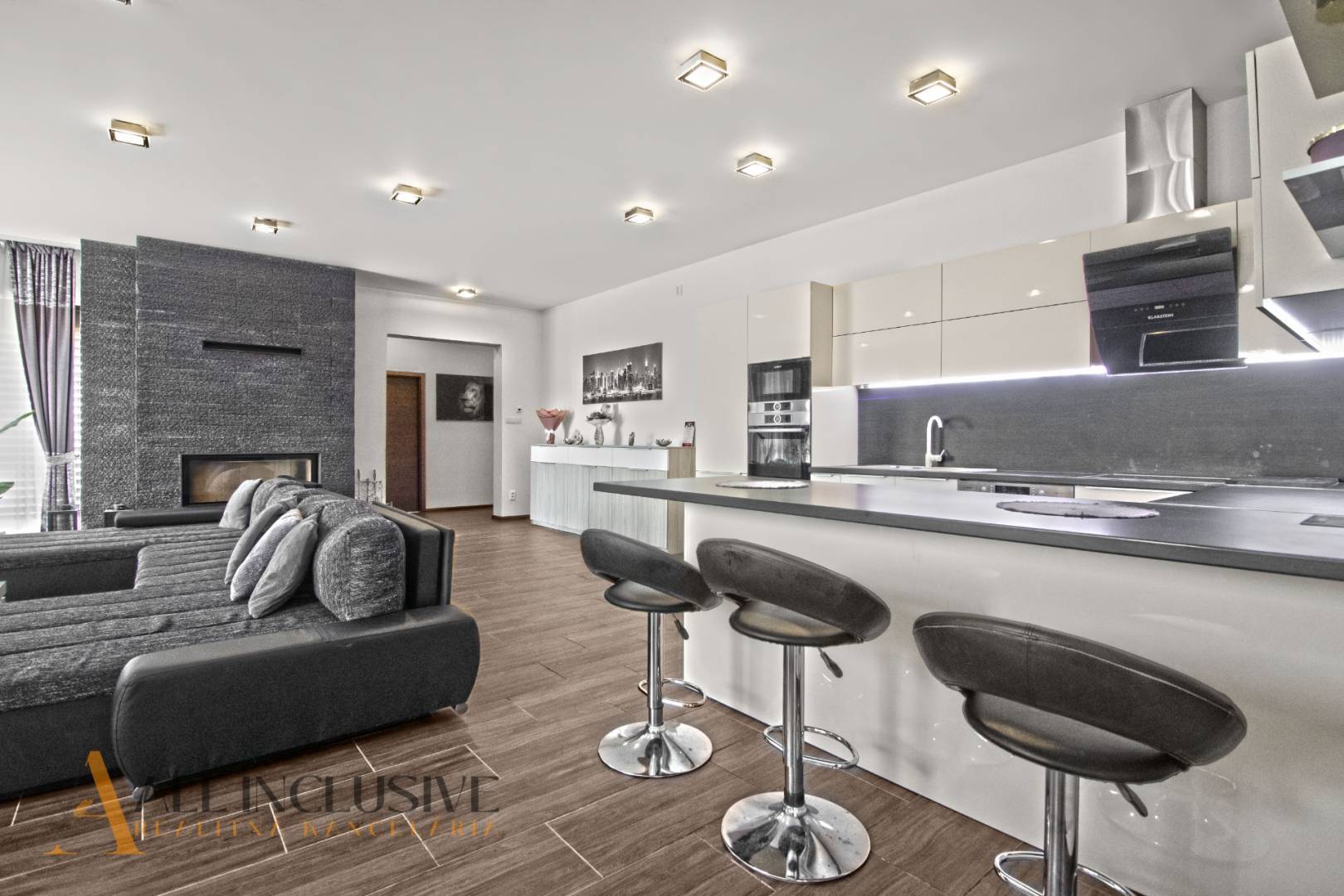 External property image