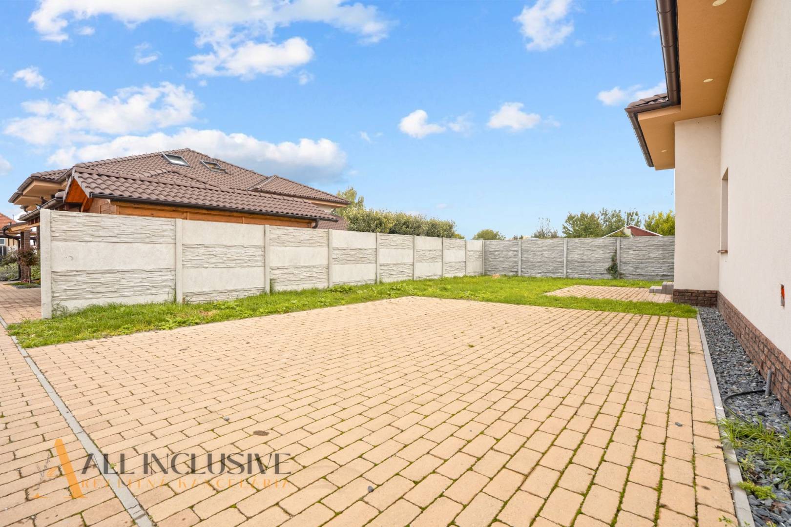 External property image