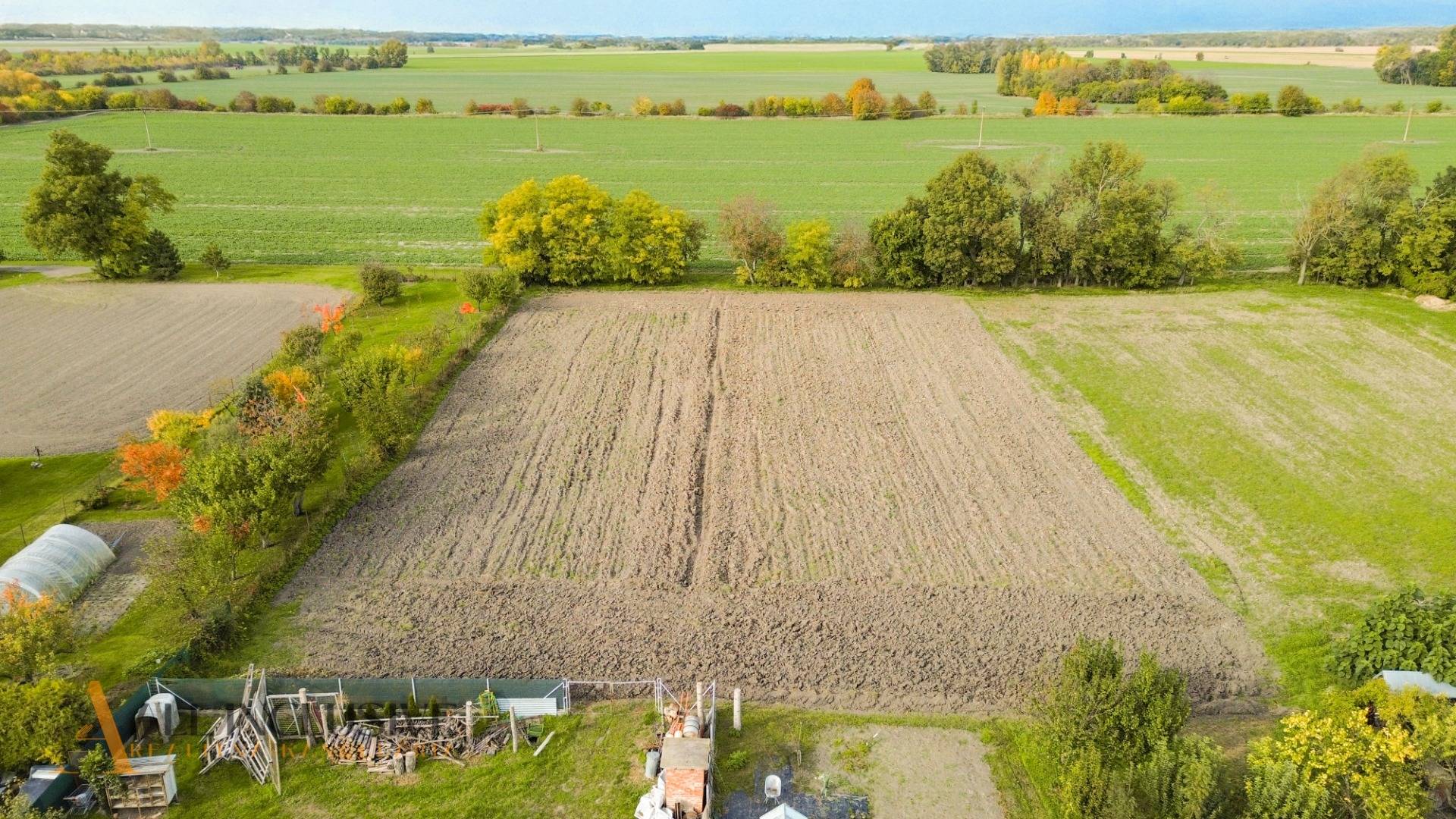 External property image