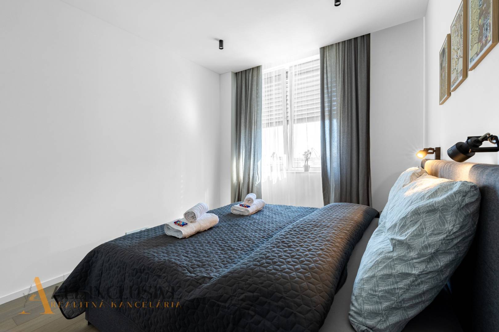 External property image