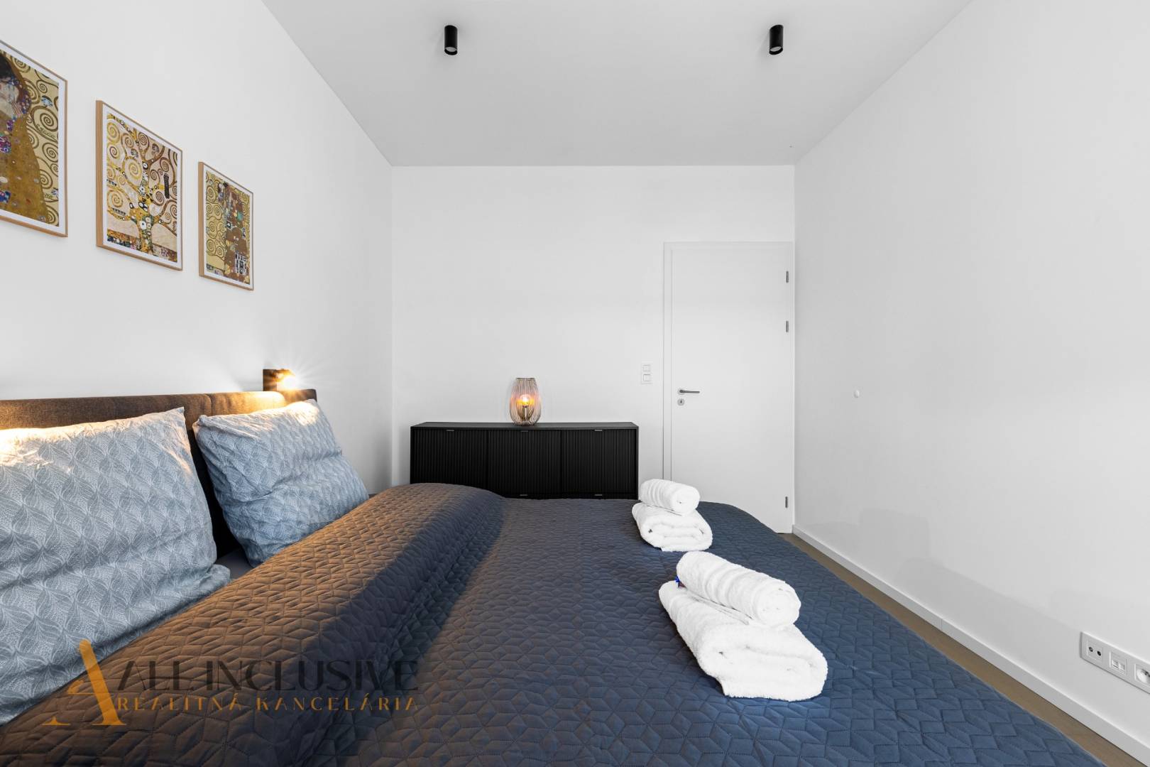 External property image