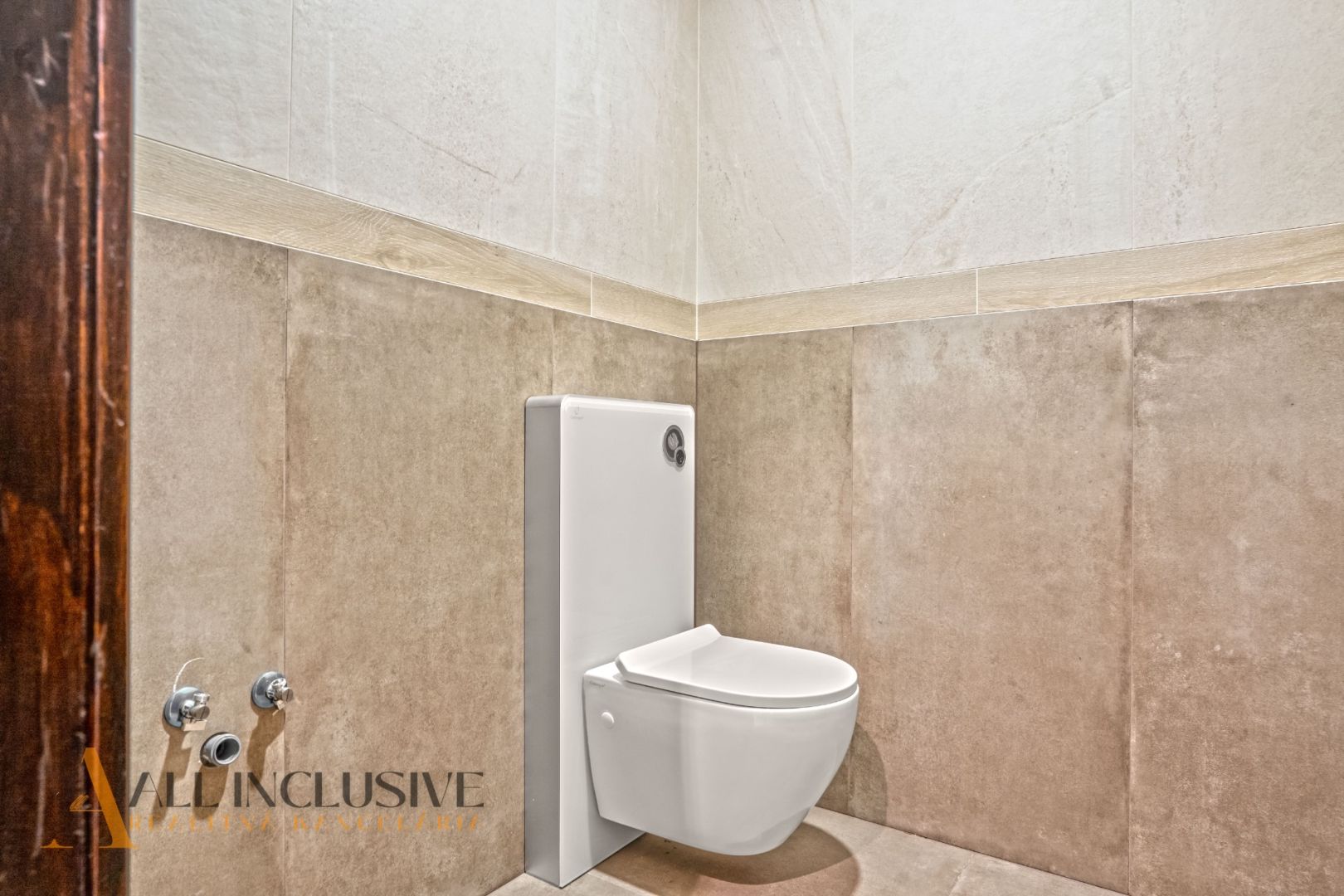 External property image