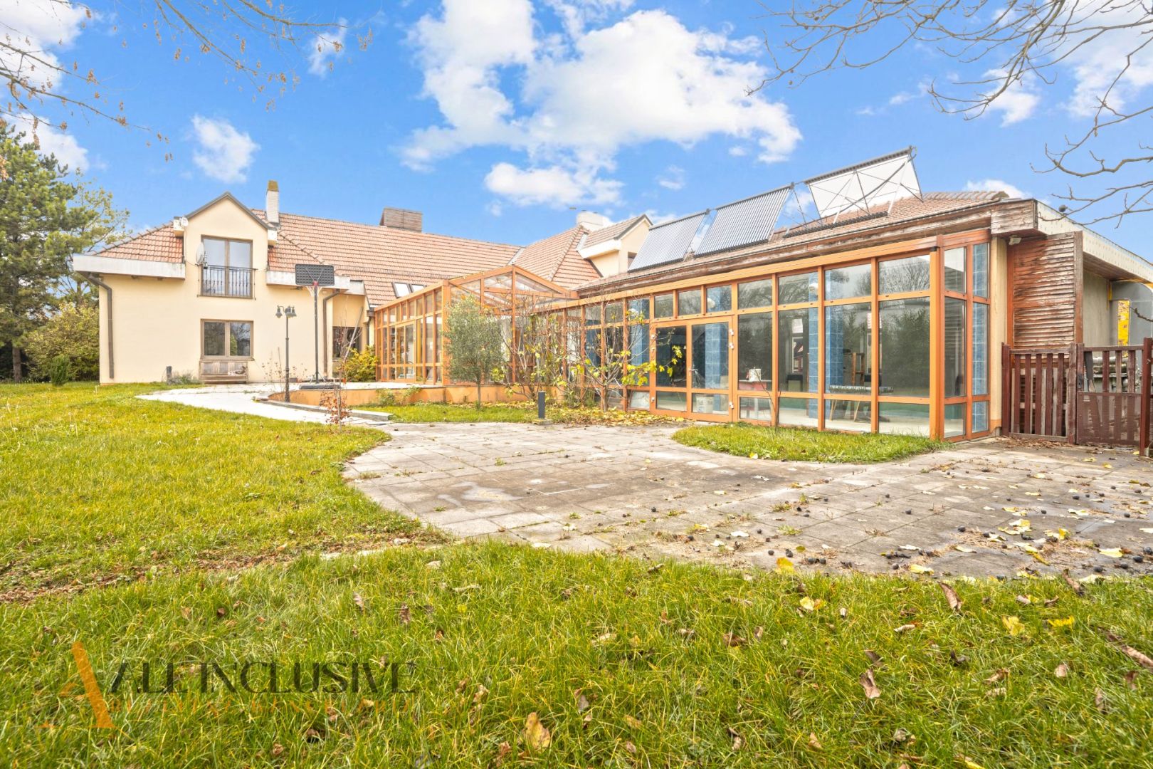 External property image