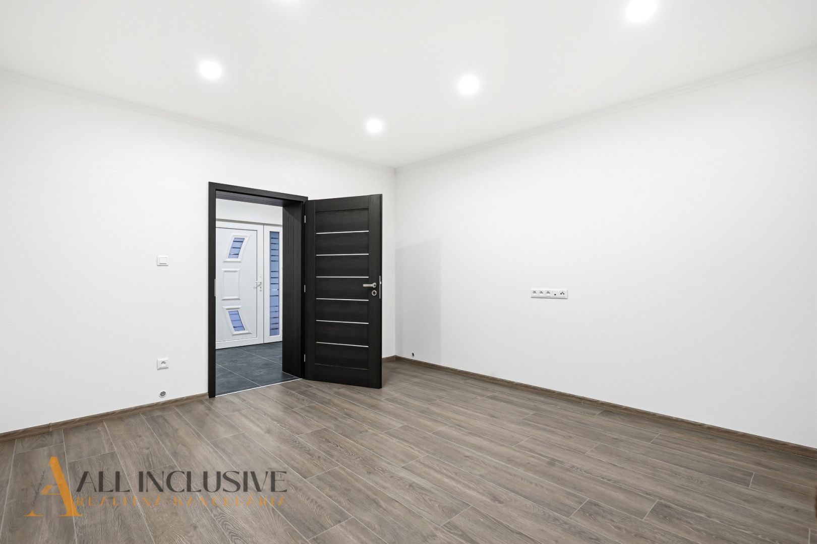 External property image