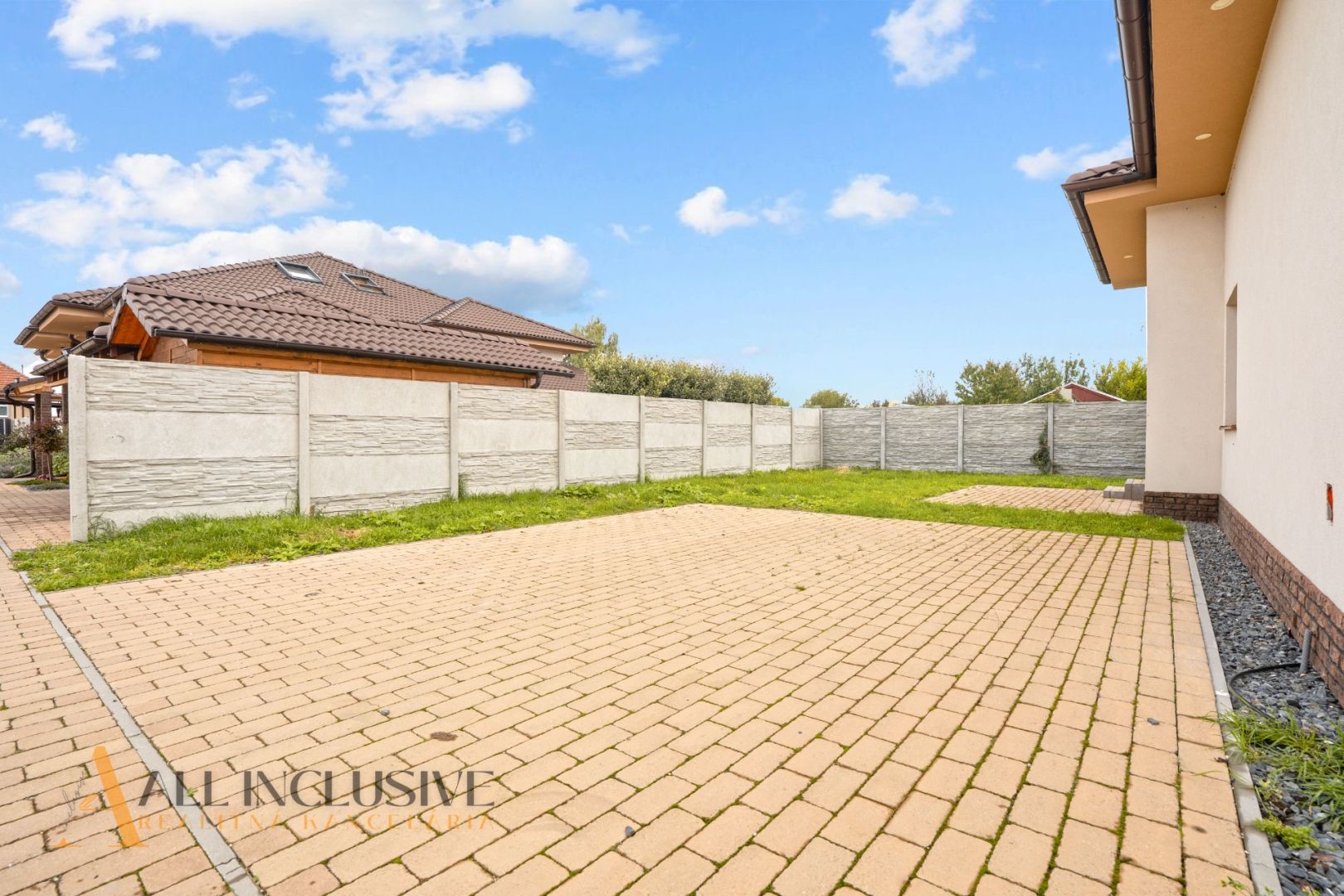 External property image