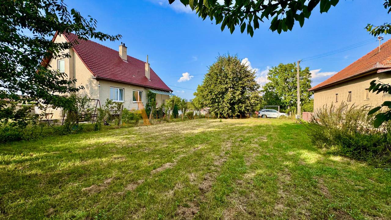 External property image