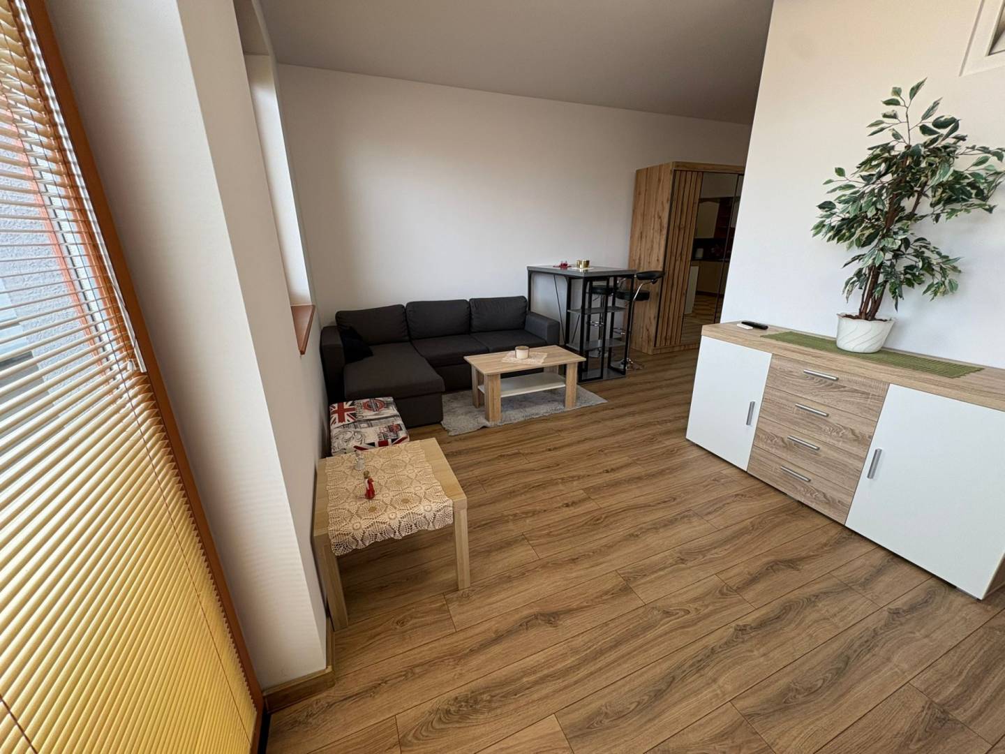 External property image