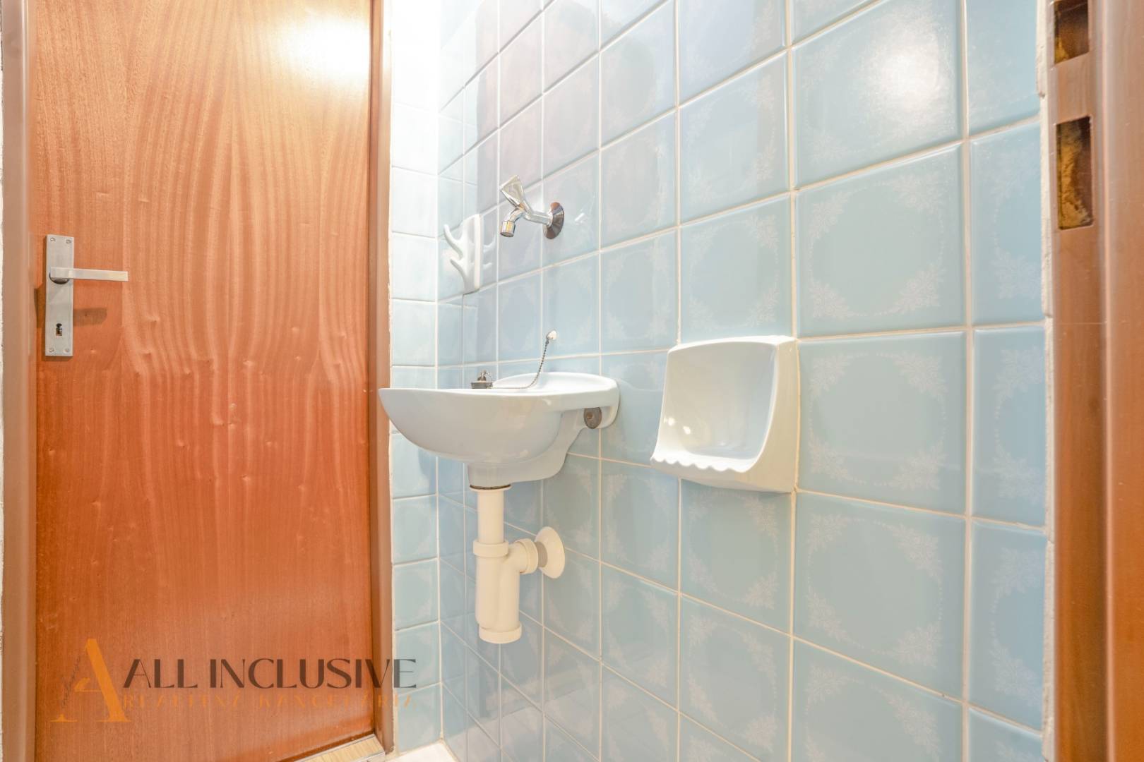 External property image