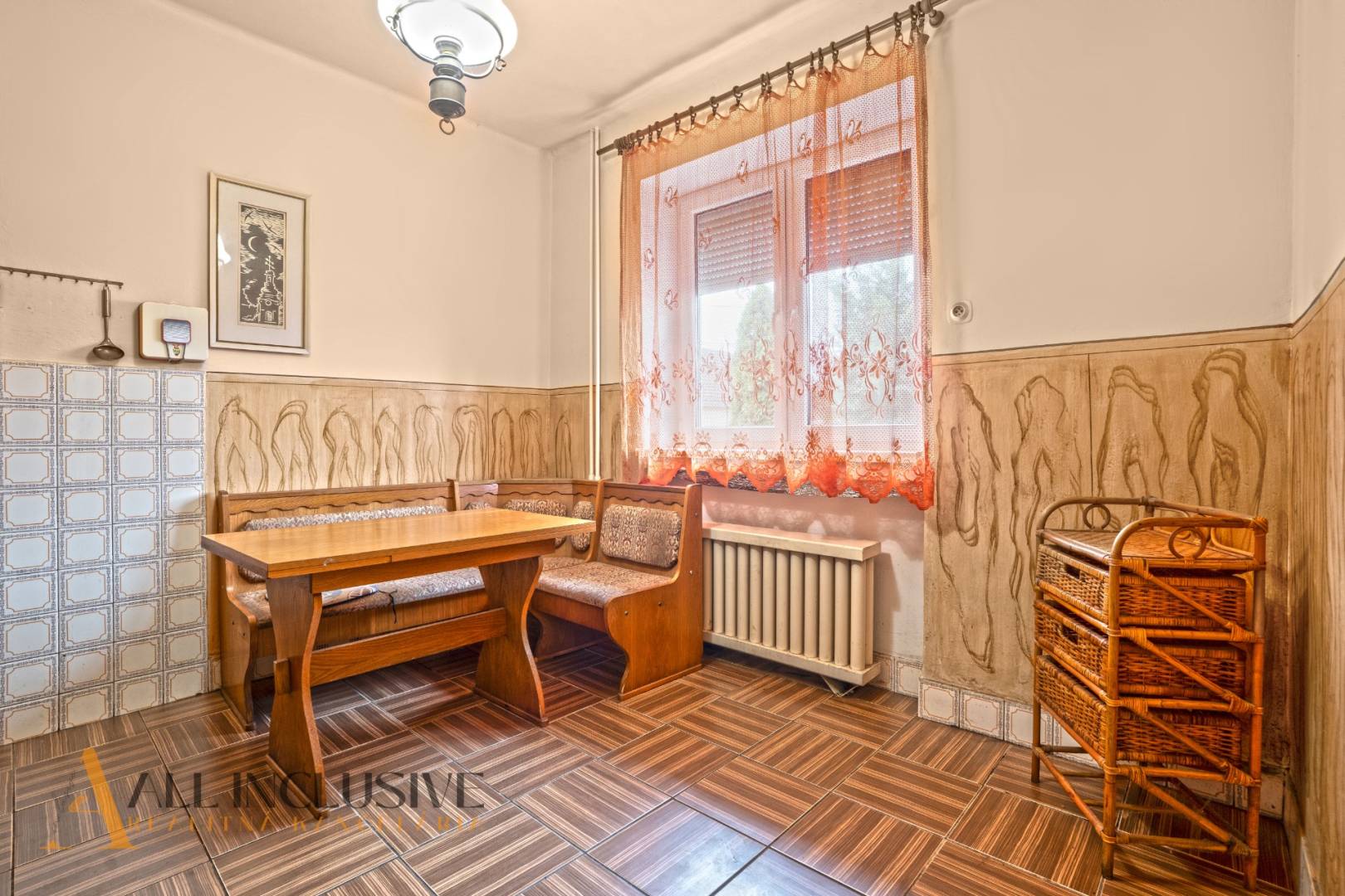 External property image