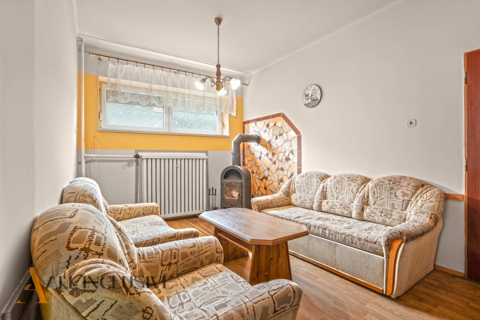 External property image