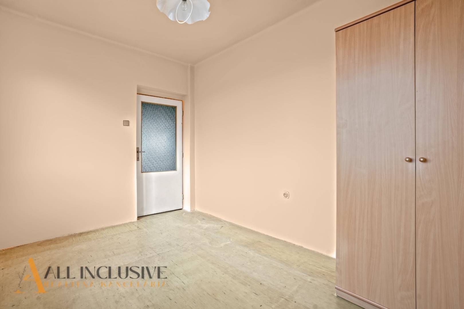 External property image