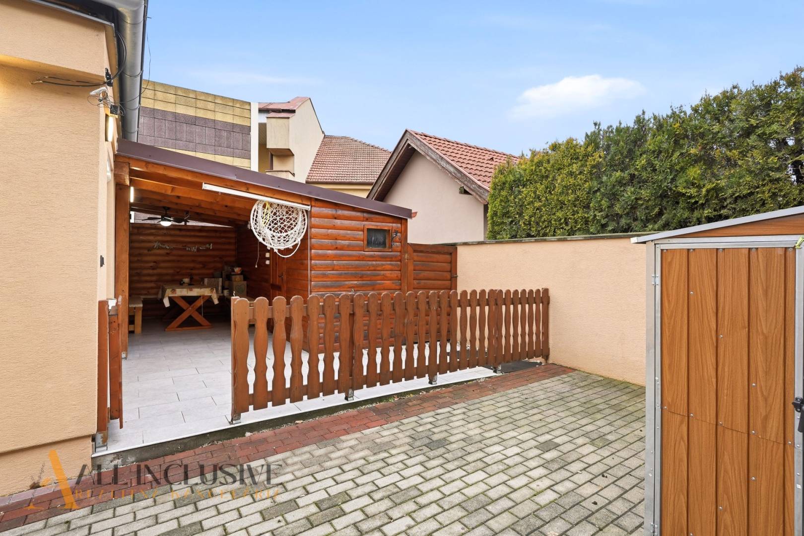 External property image