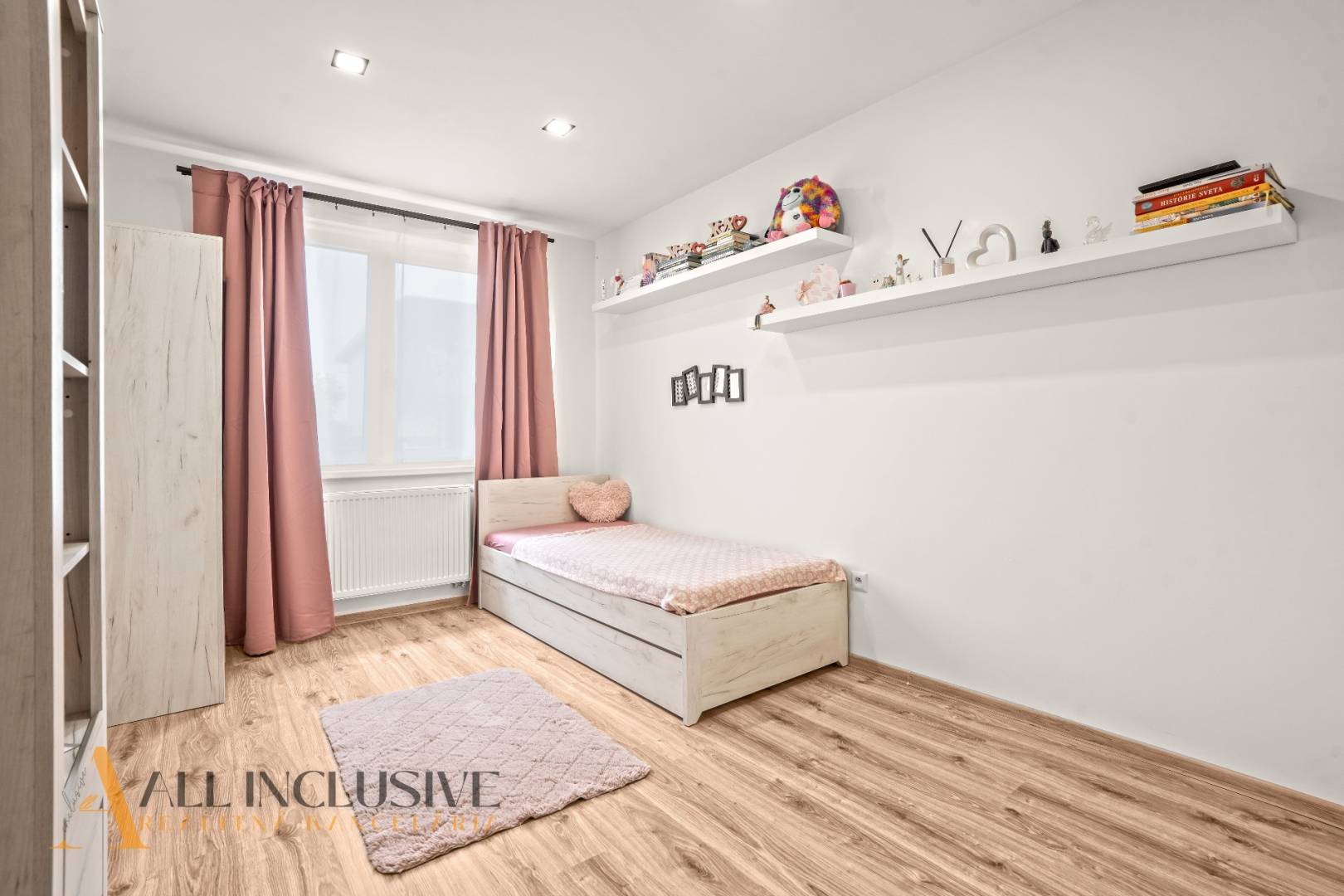 External property image