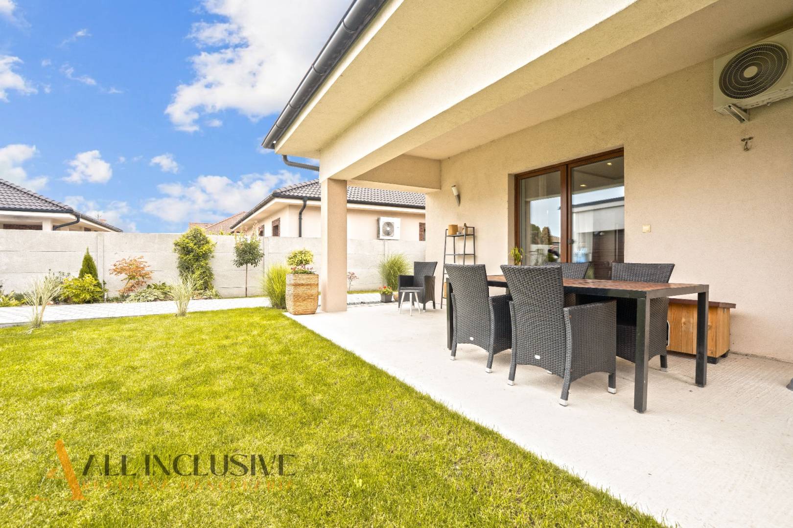 External property image