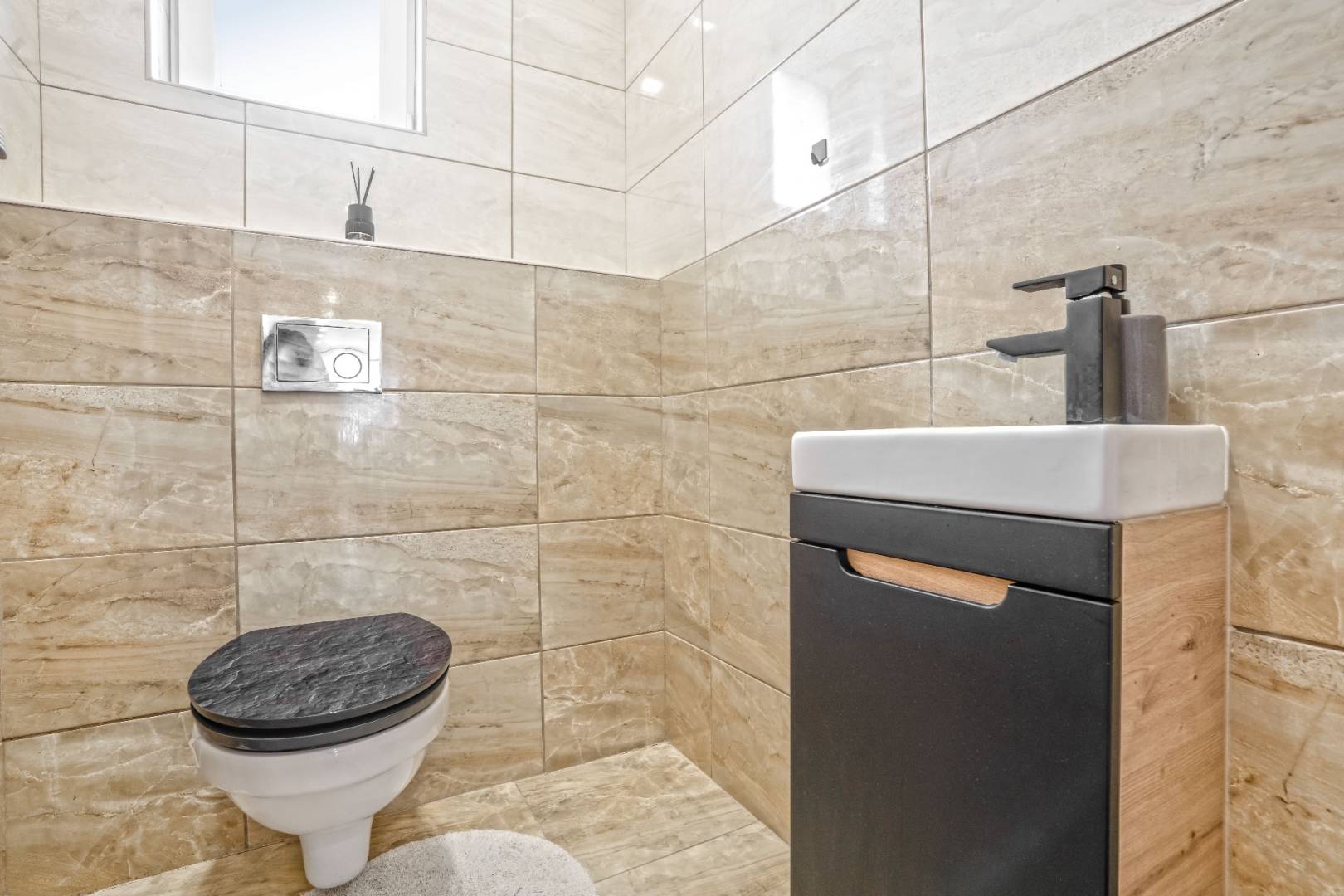 External property image