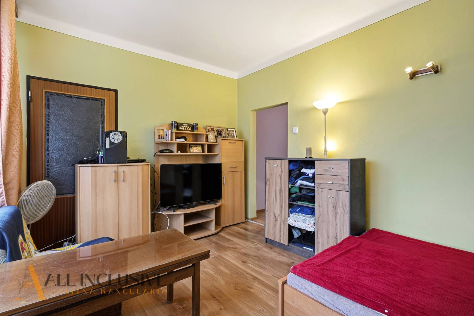 External property image