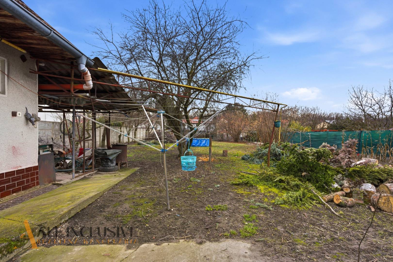 External property image