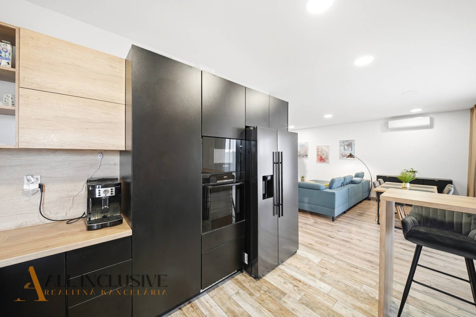 External property image