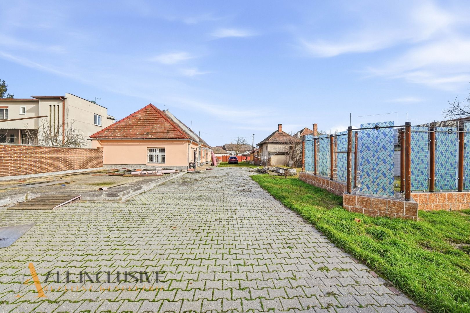External property image