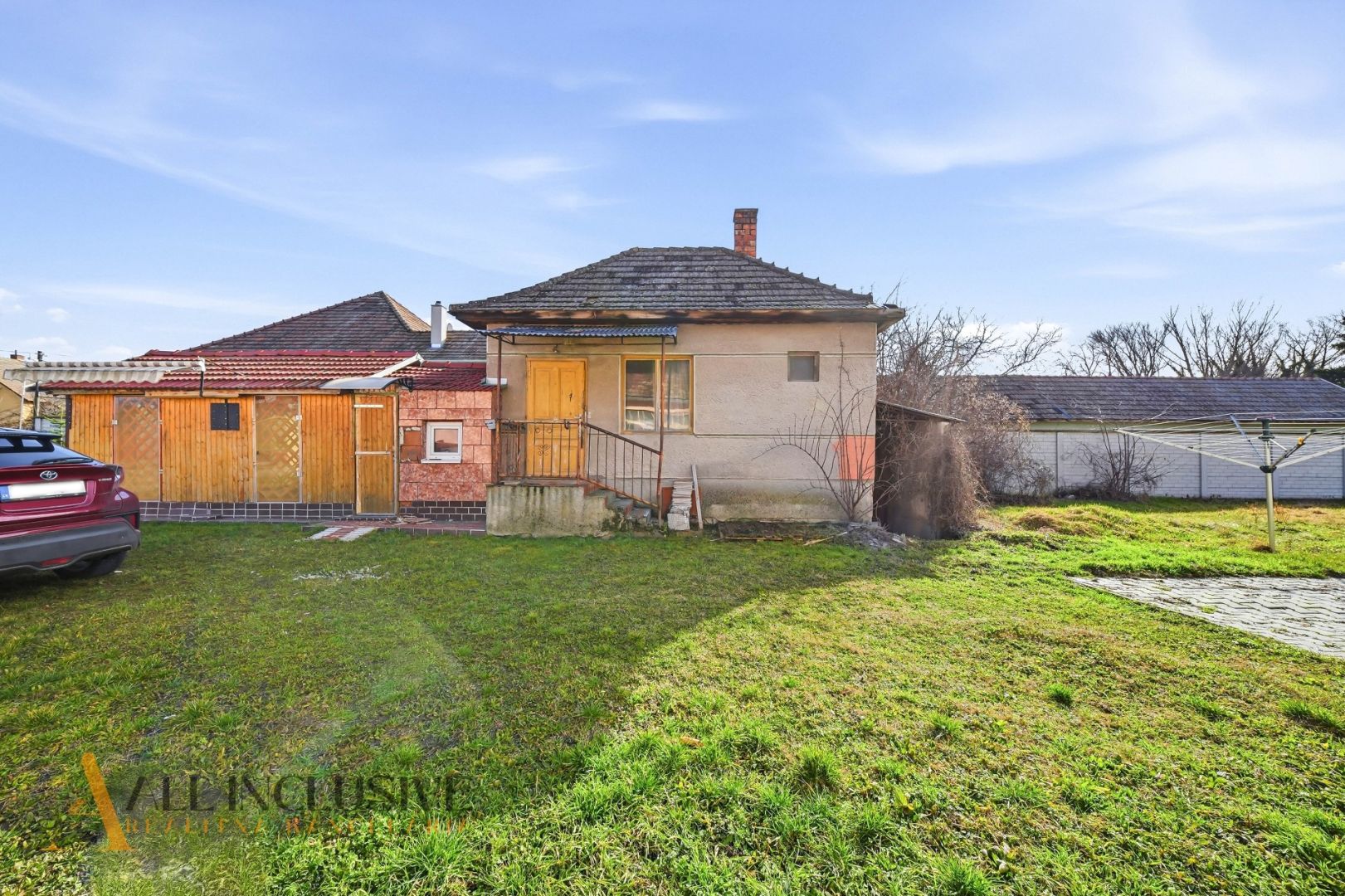 External property image
