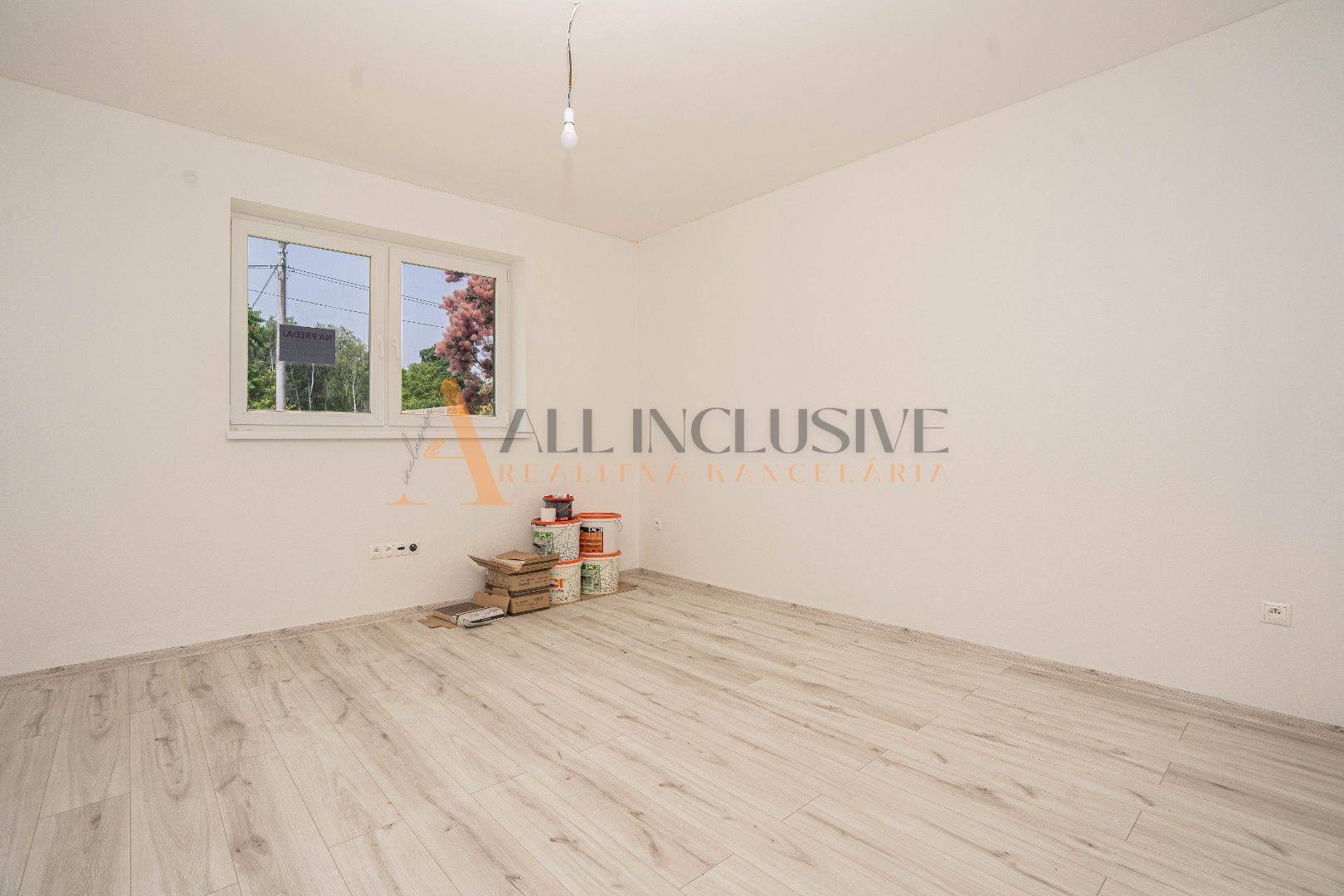 External property image