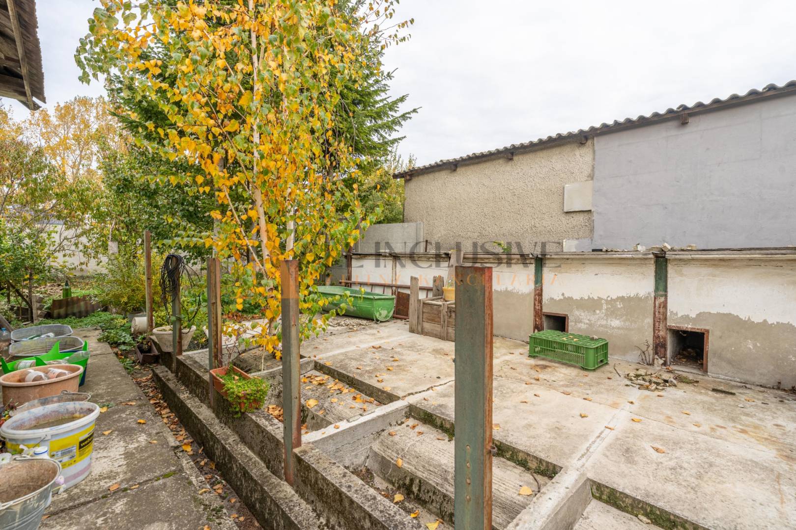 External property image