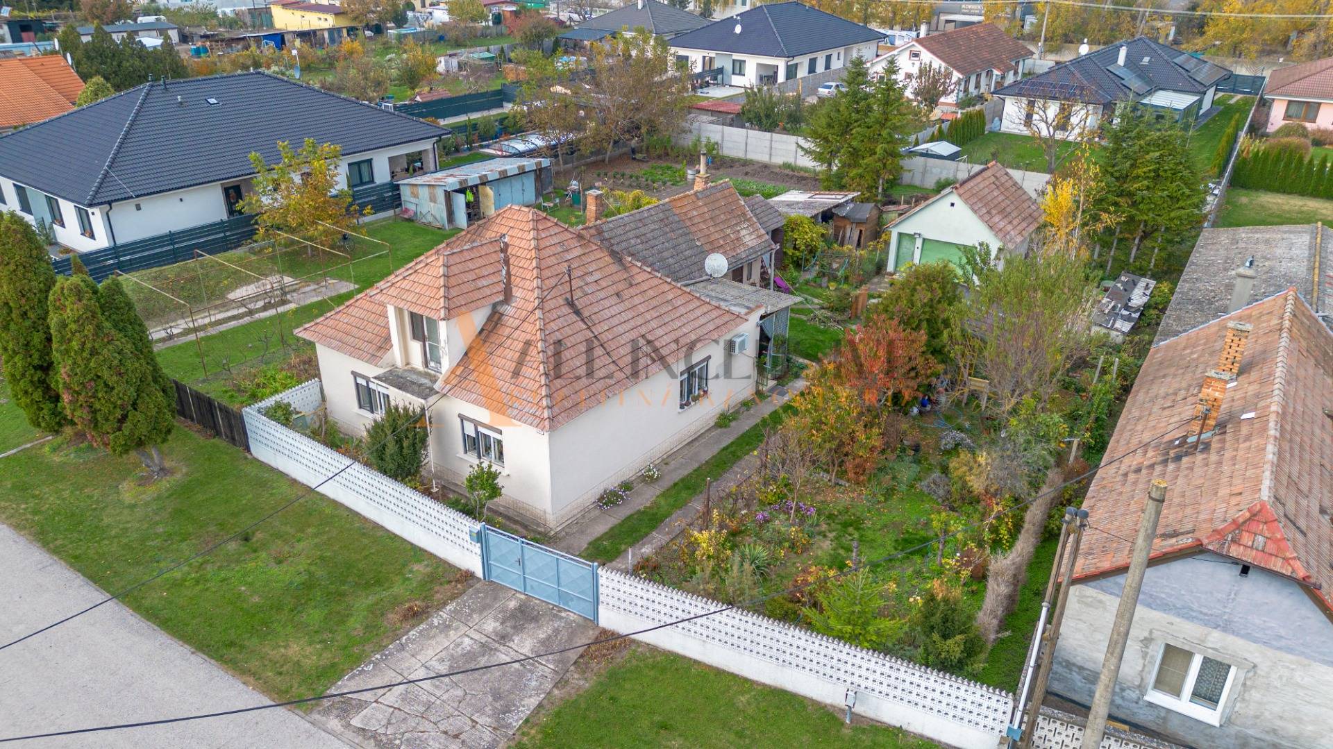 External property image