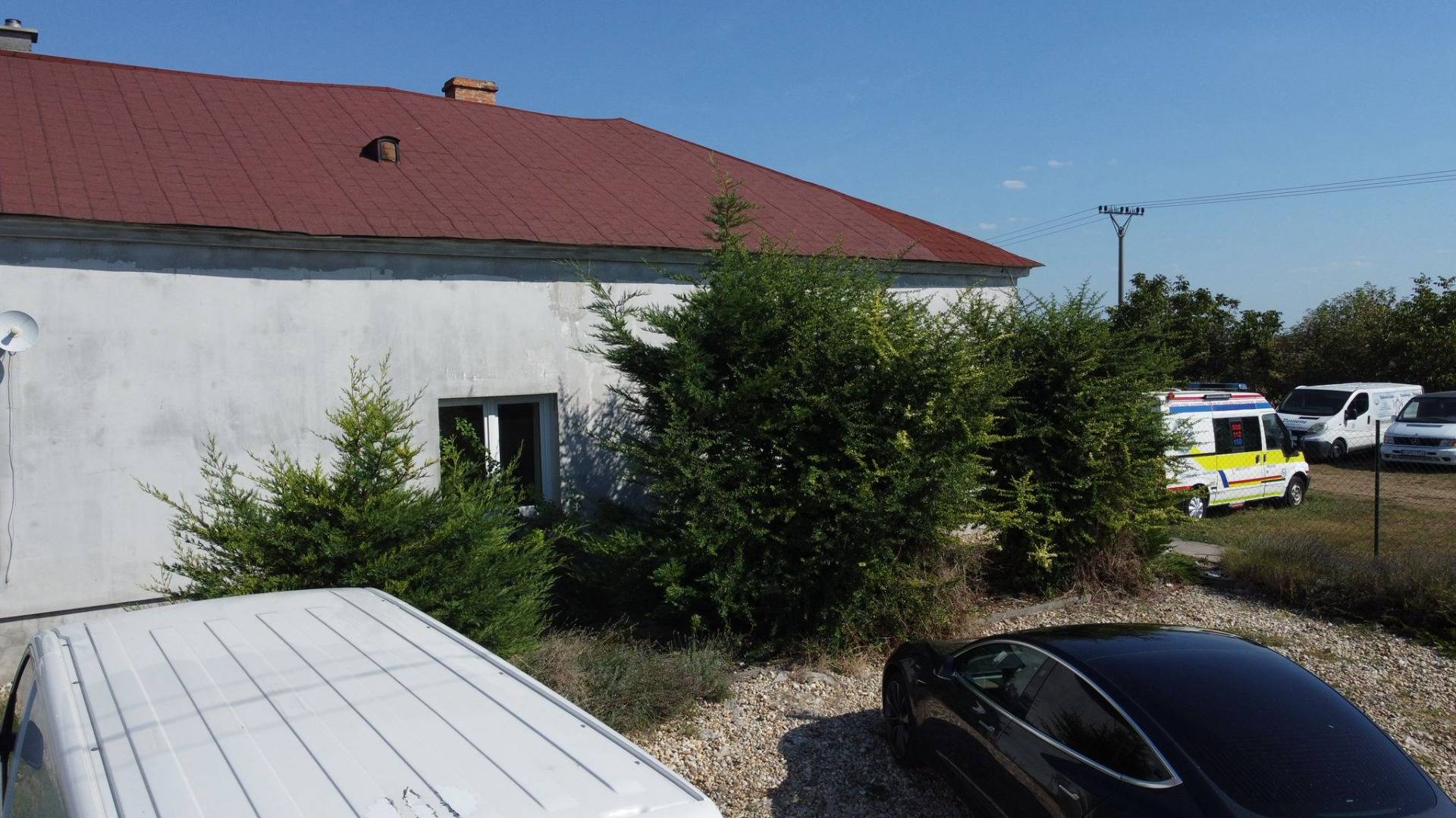 External property image