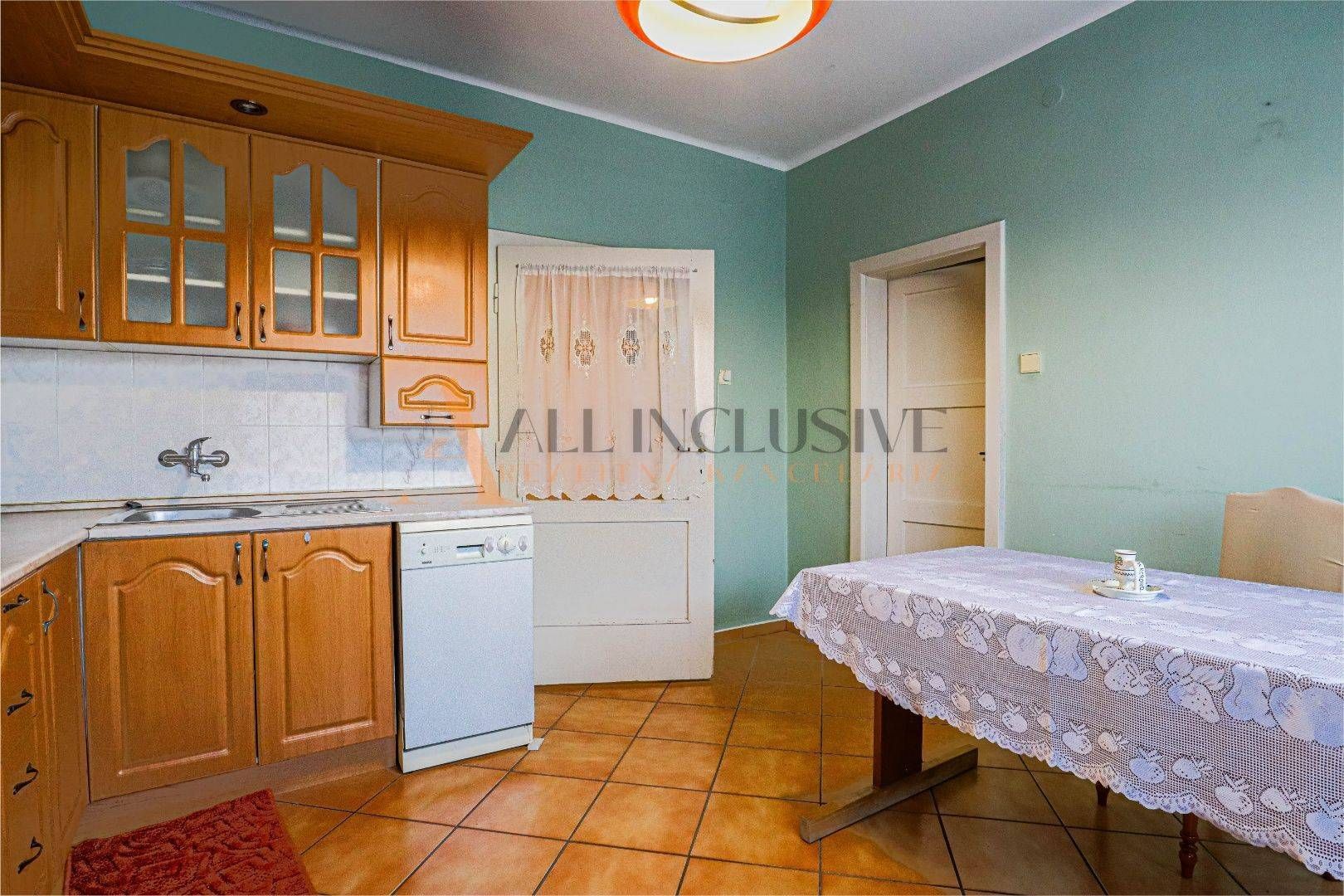 External property image