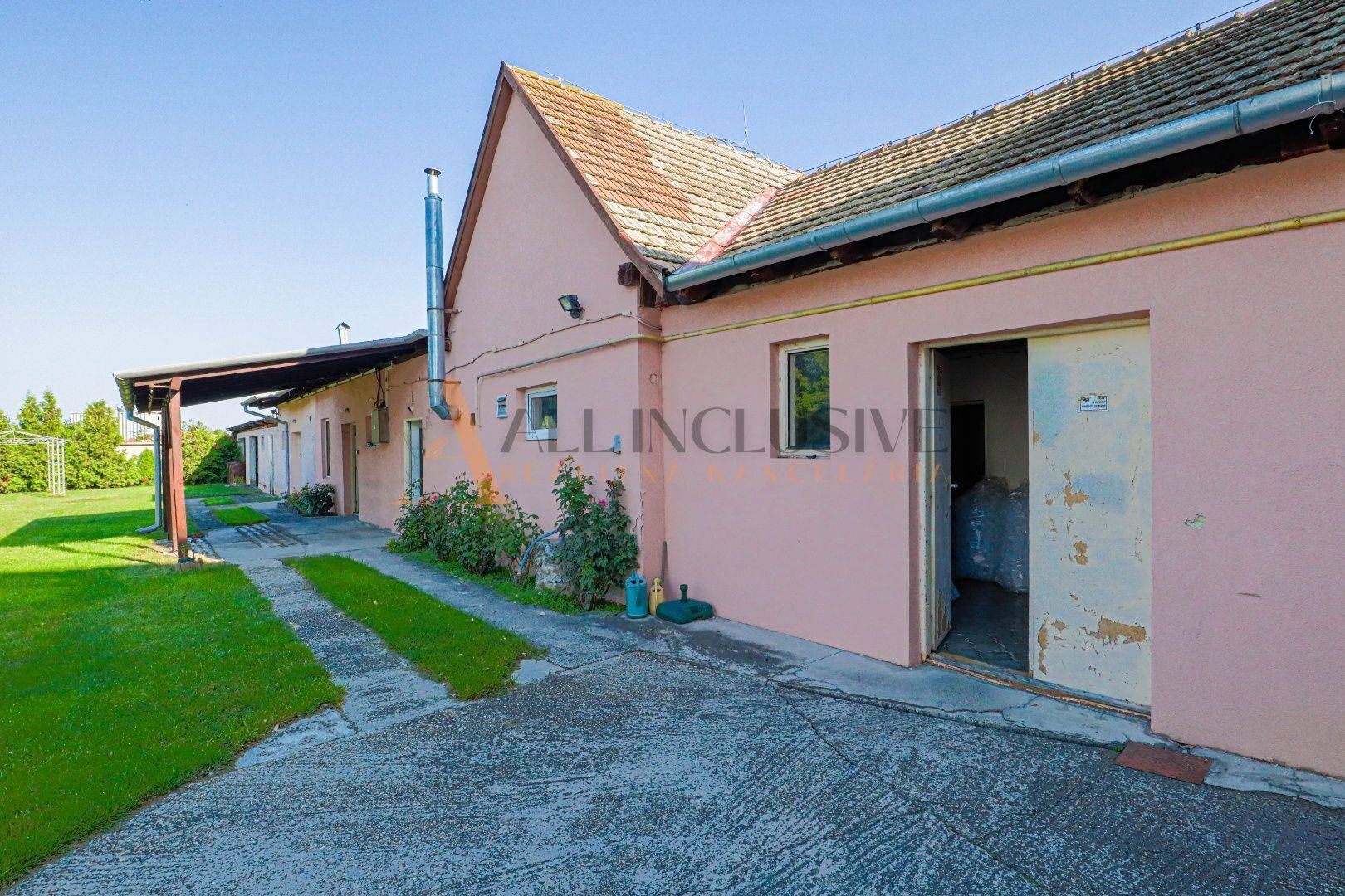 External property image