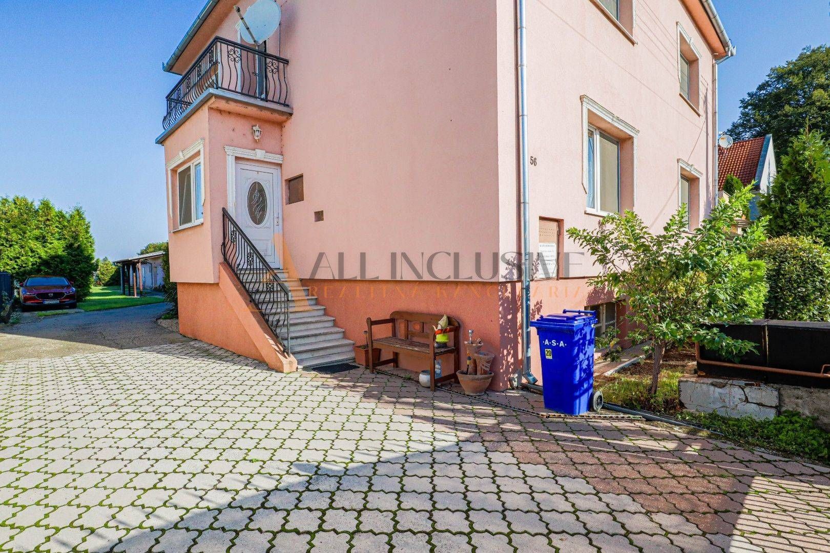 External property image