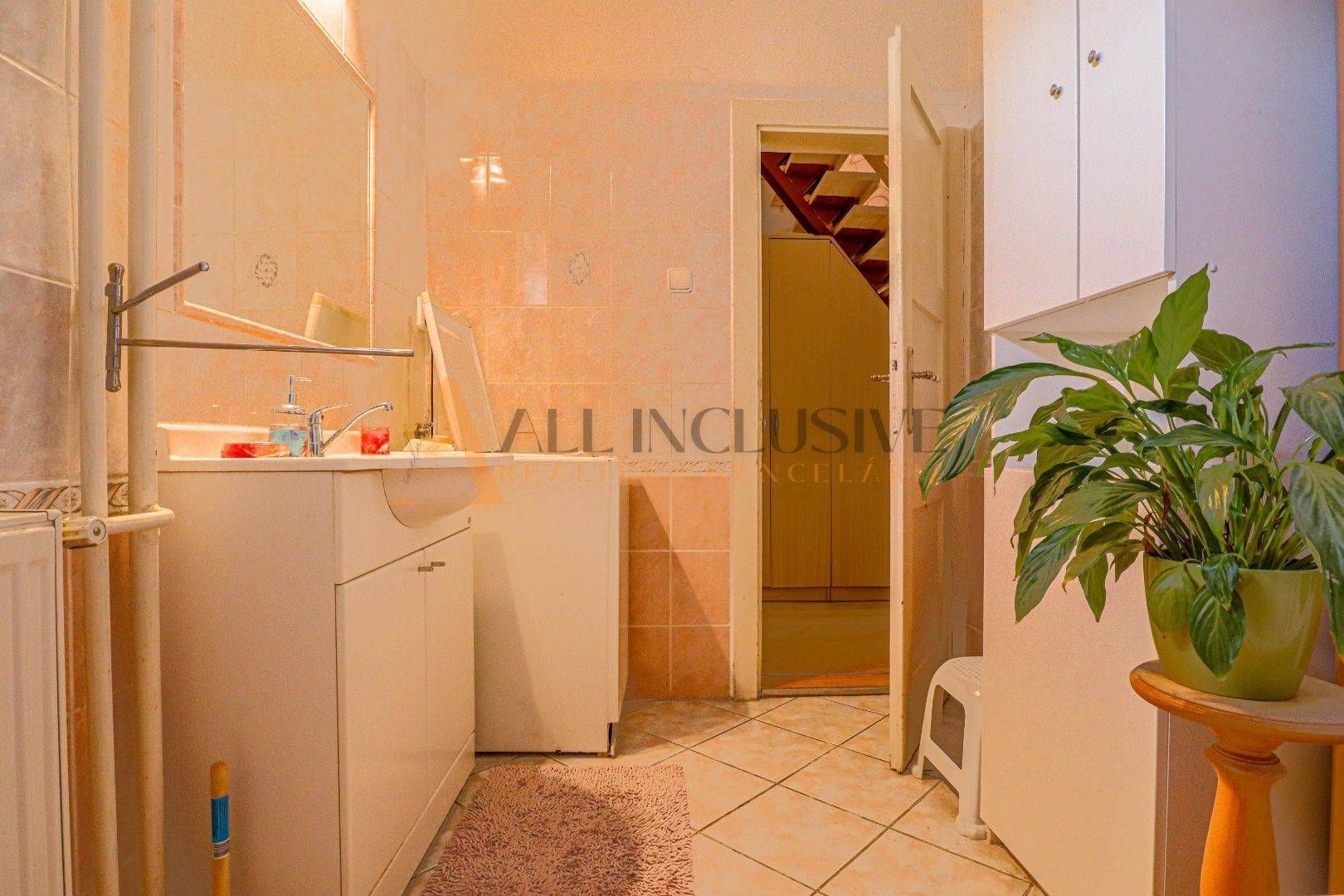 External property image
