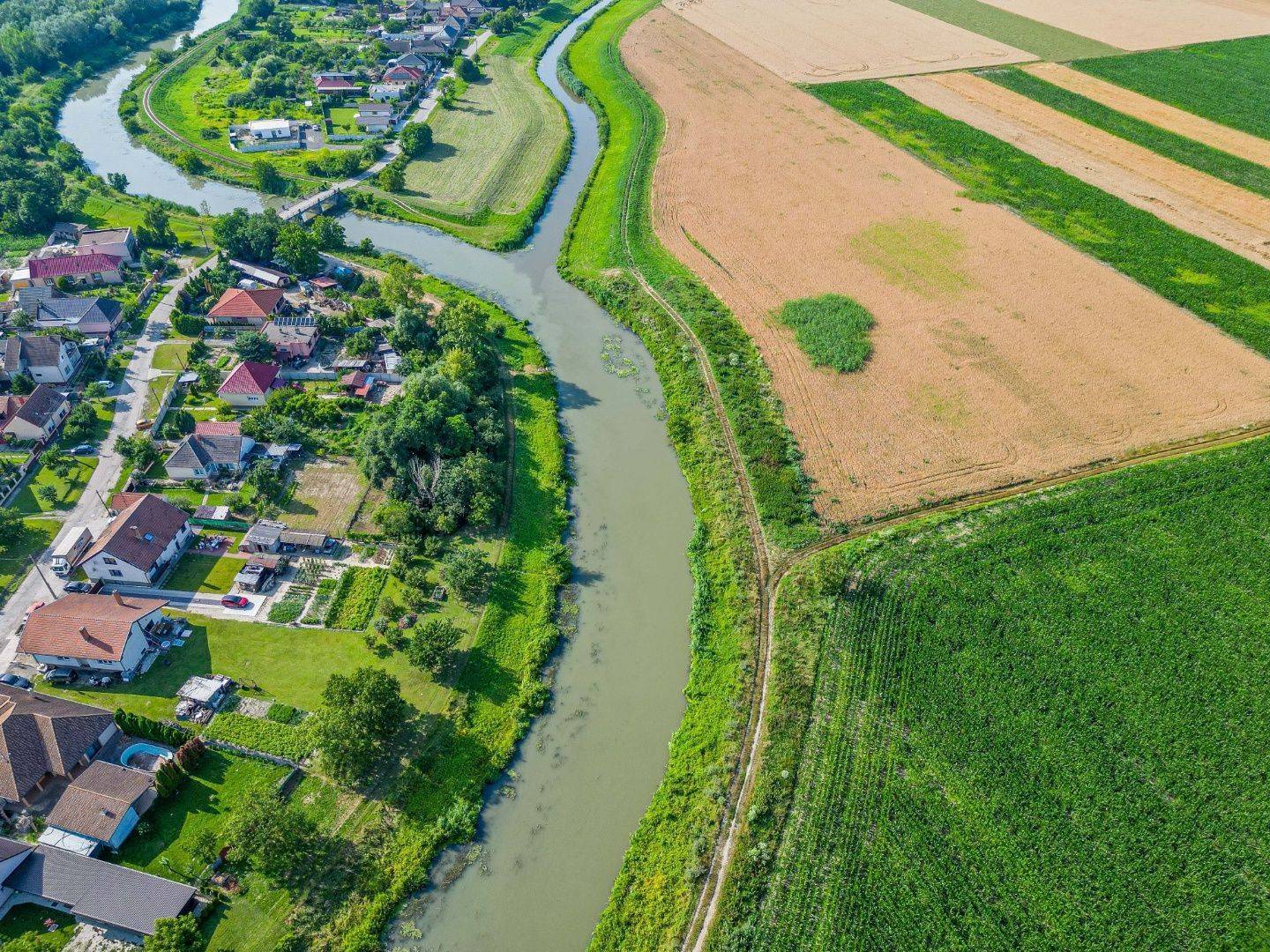 External property image