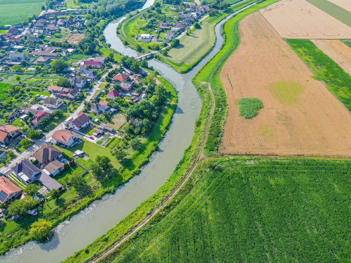 External property image