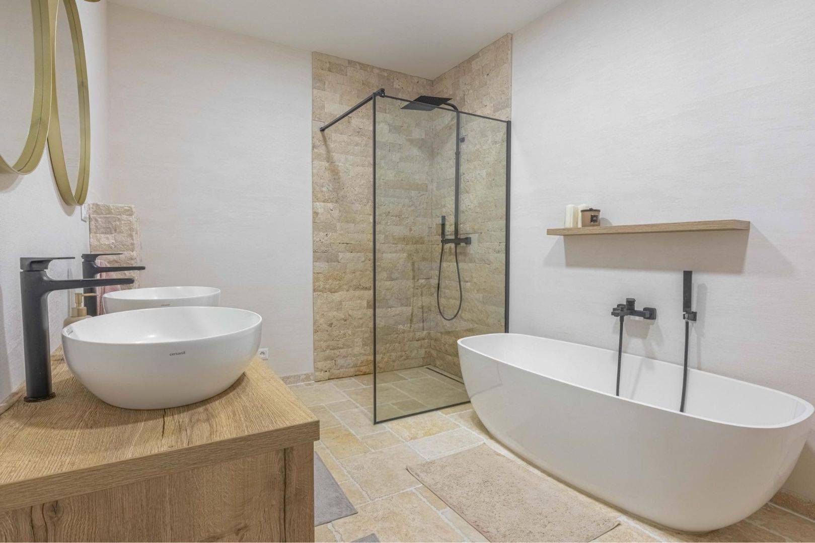 External property image