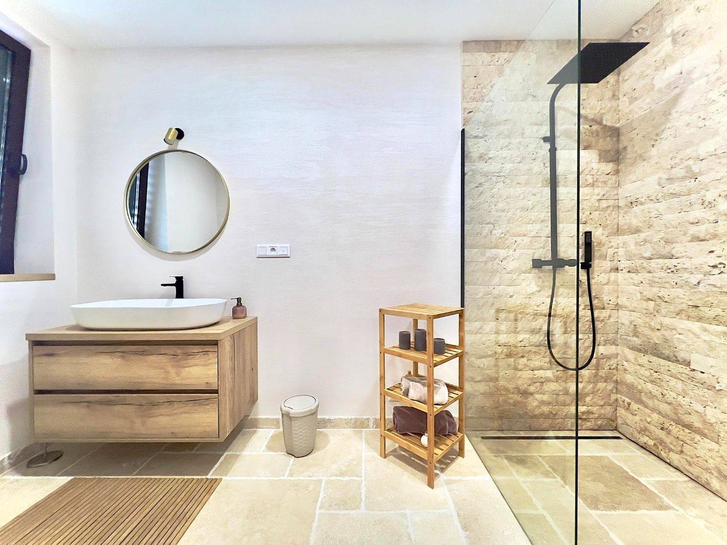 External property image