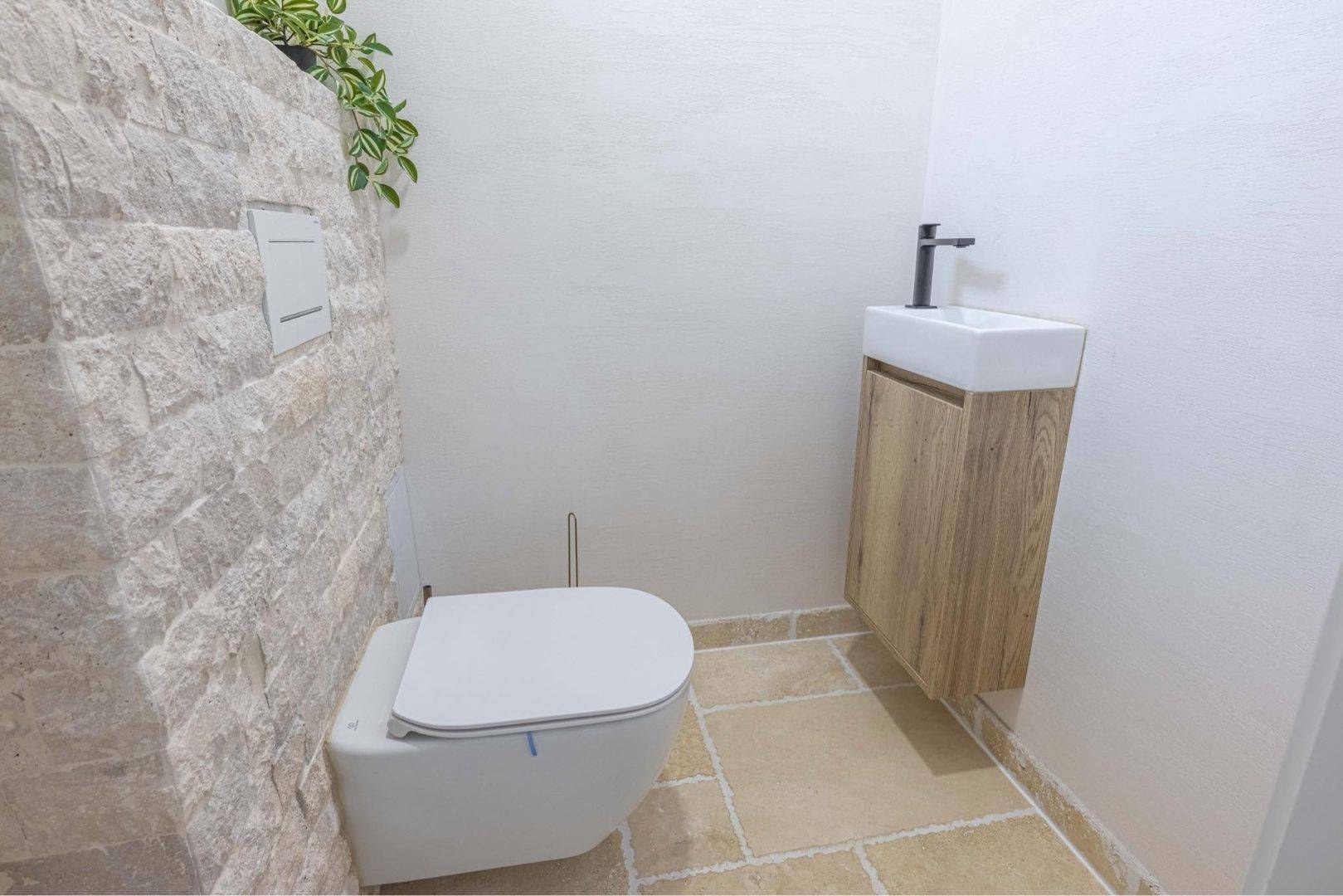 External property image